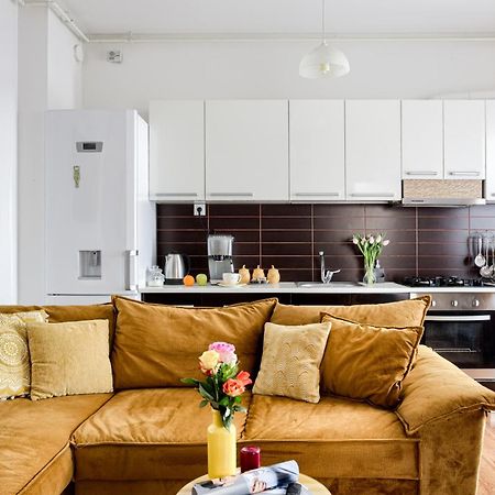 Ari - Ared Luxurious Apartments With Balcony & Free Parking Arad Bagian luar foto