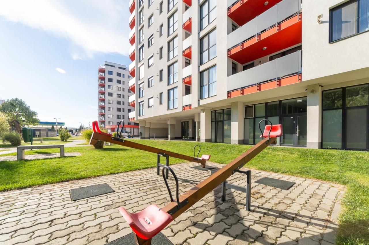 Ari - Ared Luxurious Apartments With Balcony & Free Parking Arad Bagian luar foto