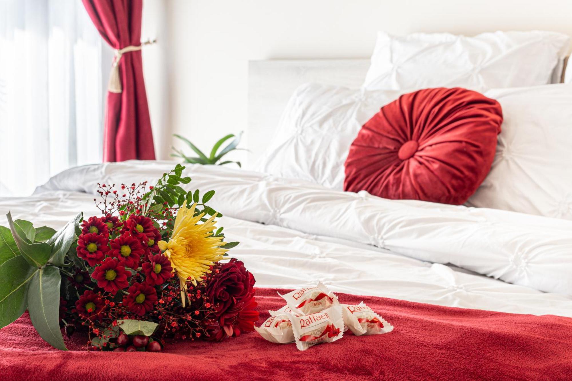 Ari - Ared Luxurious Apartments With Balcony & Free Parking Arad Bagian luar foto