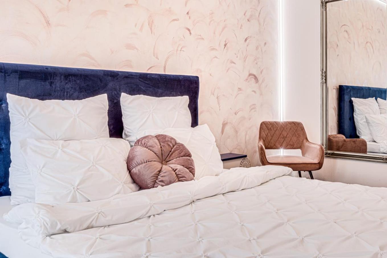 Ari - Ared Luxurious Apartments With Balcony & Free Parking Arad Bagian luar foto