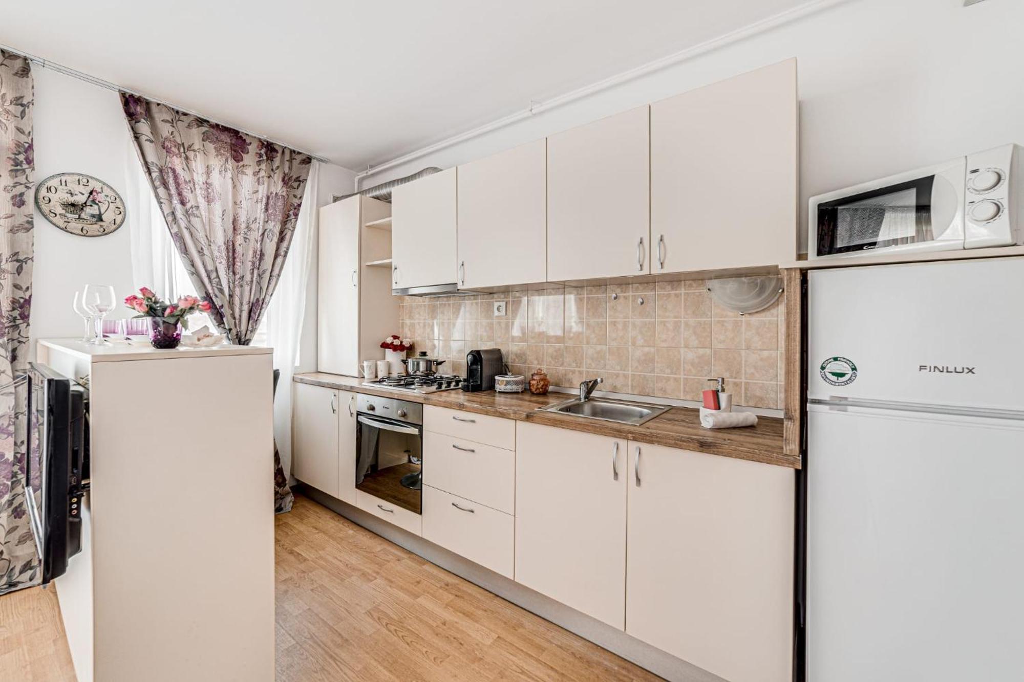 Ari - Ared Luxurious Apartments With Balcony & Free Parking Arad Bagian luar foto