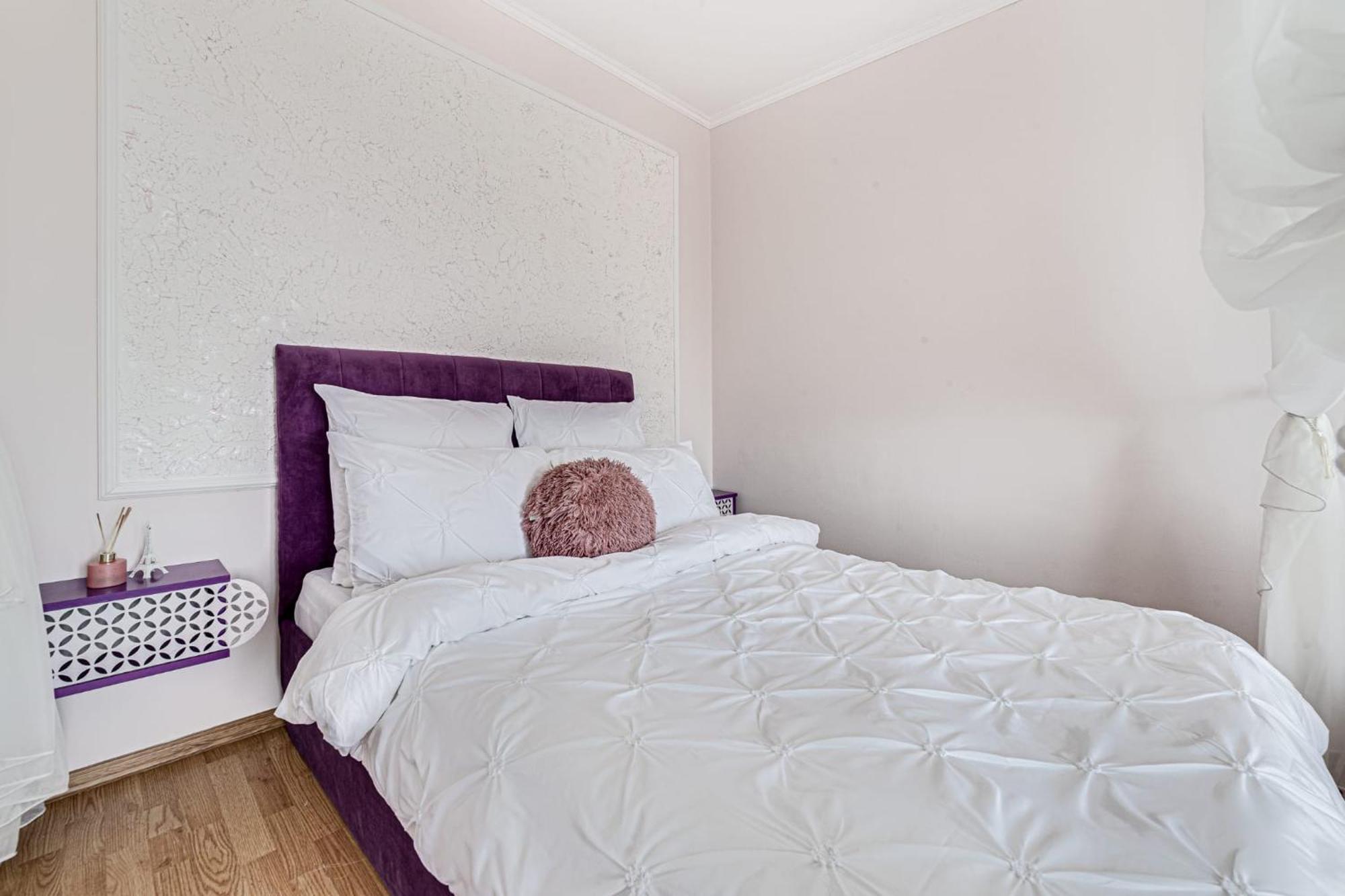 Ari - Ared Luxurious Apartments With Balcony & Free Parking Arad Bagian luar foto